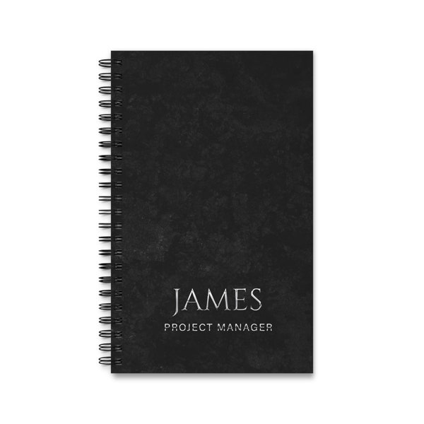Personalisiertes Herren-Journal-Notizbuch - Spiralliniert, Punktraster, Leer- und Aufgabenseiten mit hochwertigem 90 g / m² Papier - Ideales Geschenk für Ihn