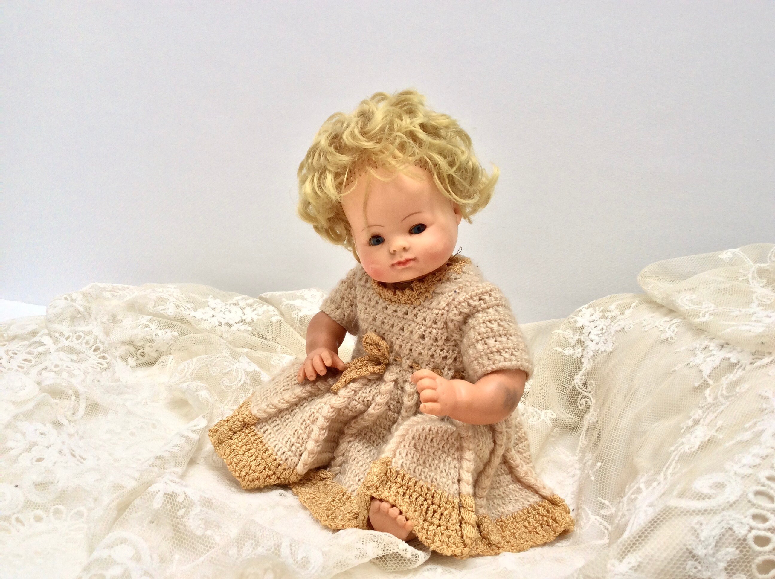 Vintage Rubber Doll 1980s Cloth Fabric Body Blonde Curly Hair vintage-rubber-doll-1980s-cloth-fabric-body-blonde-curly-hair