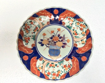 Antique Imari Japanese plate hand painted
