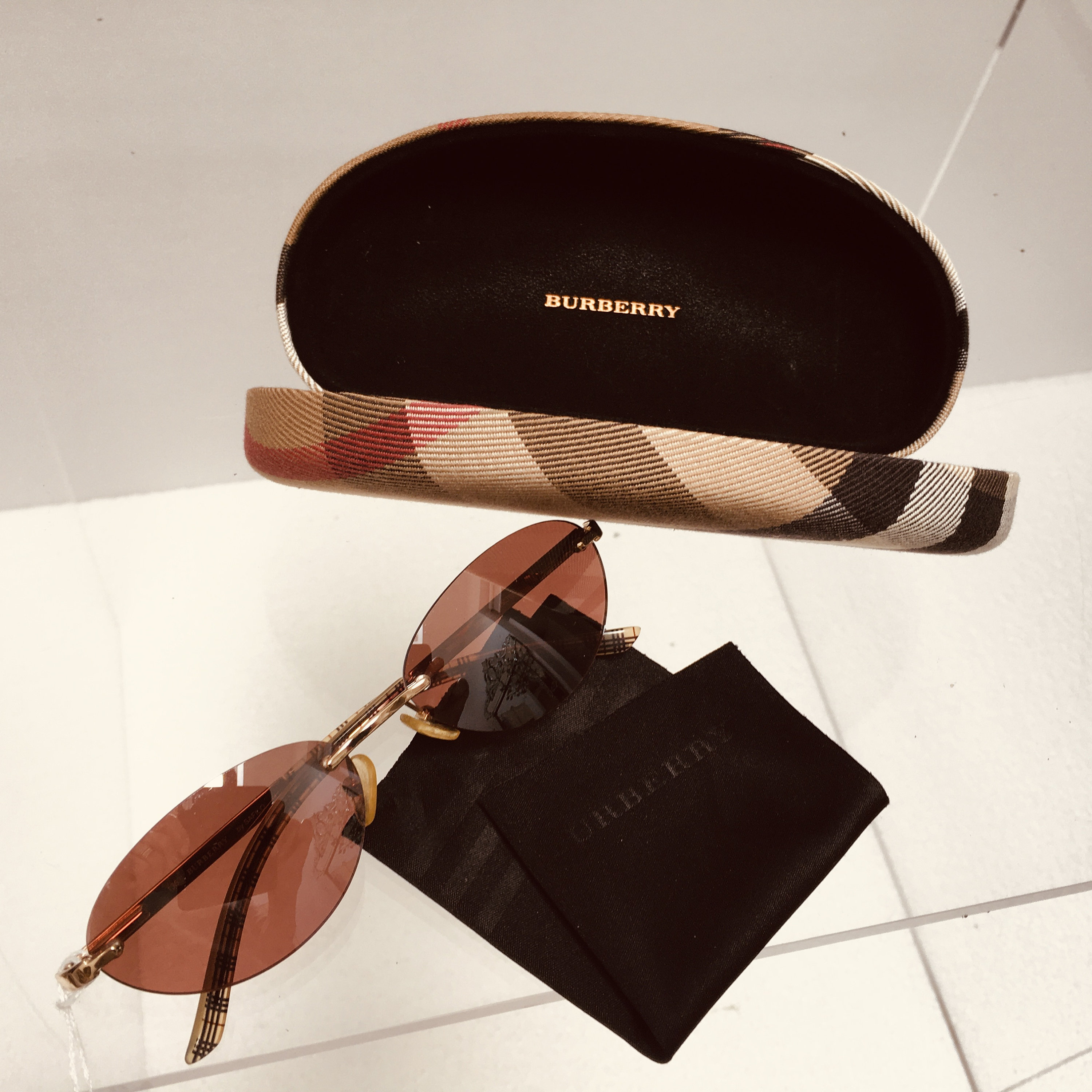 Vintage Burberry by Safilo Nova Check Sunglasses Rimless 
