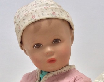 RARE!! Orig. Vintage KÄTHE KRUSE baby doll 30 cm with hut pink cloth collection 1985 cloth body composition head in original box German kids