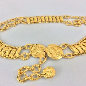Vintage Authentic 90s Gianni Versace Iconic Versus Lion Medusa Gold Chain Belt 24k Gold Gilded Jewellery Designer Signed Trendy Fashion Mint