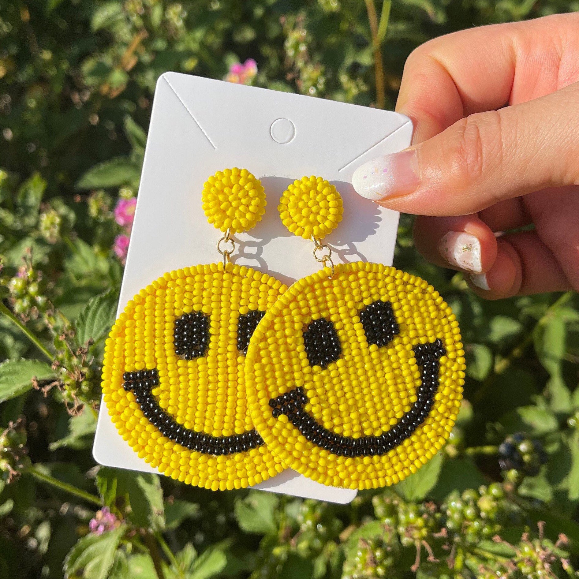 Smiley earrings online