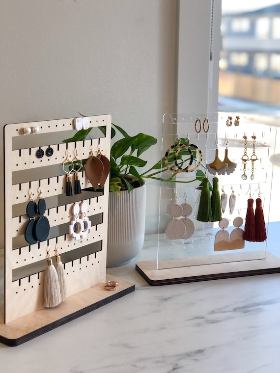 Free standing earring on sale holder