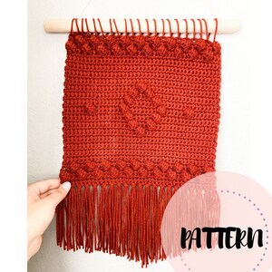 Bohemian Crochet Wall Hanging Pattern - DIY crochet boho wall hanging