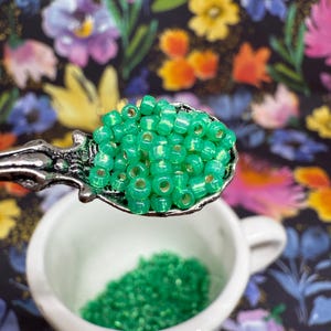 Green | 11/0 Japanese Seed Beads | Alabaster, Outside Dyed, Silverline | Miyuki | 10.0g bag (SKU: 11-Miyuki-646)