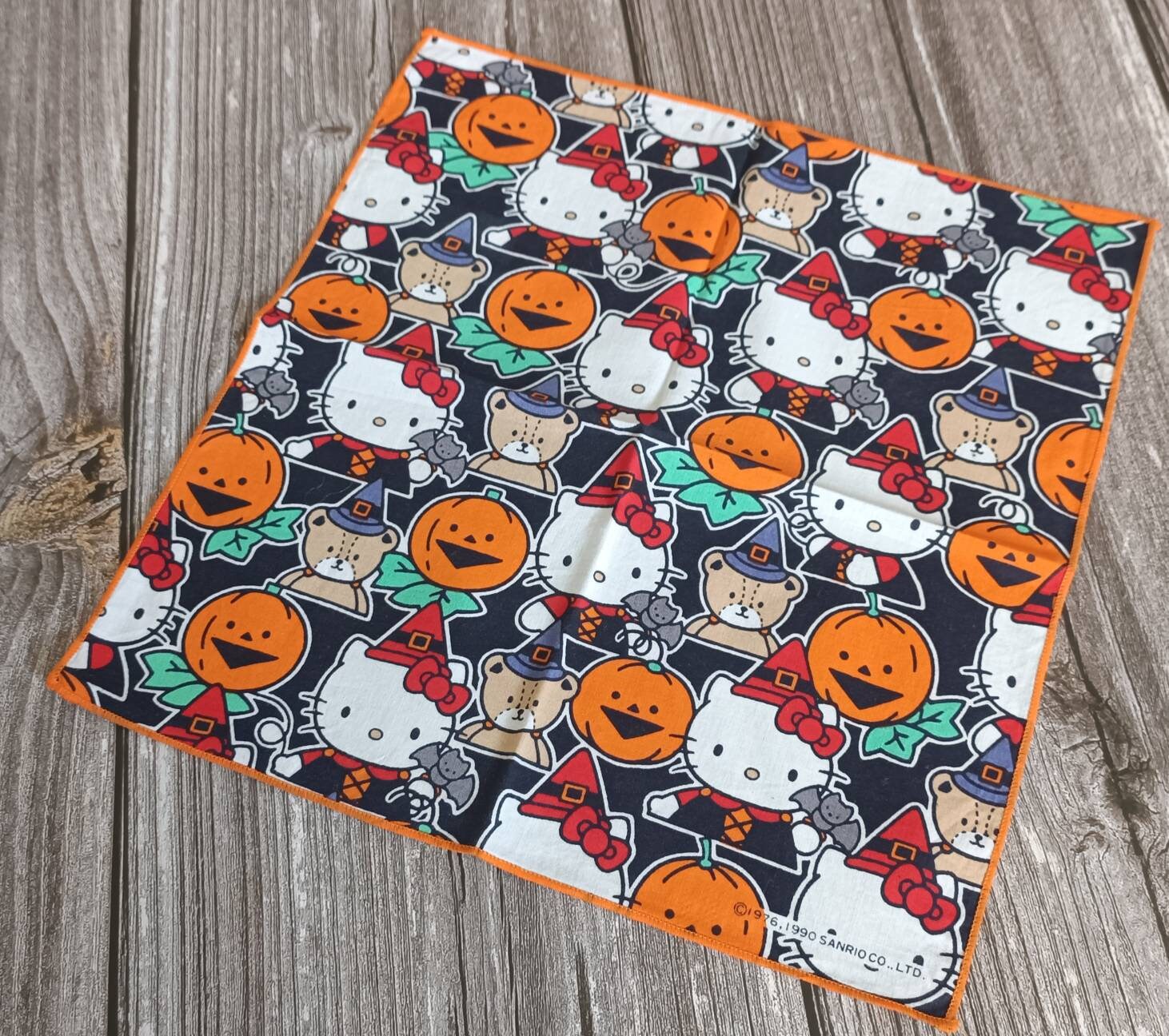 Download Hello Kitty Orange Halloween Sanrio Pfp Wallpaper