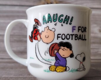 Vintage Peanuts Snoopy Ceramic Mug Japan United Feature Syndicate