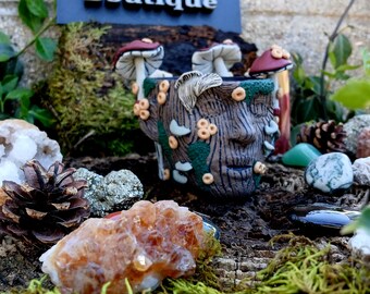 Cottagecore mushroomcore hand sculpted and hand painted waterproof face planter flower pot, face planter, wooden face mushroom planter, pot