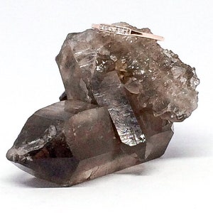 Quarzo fumé naturale / Energia di radicamento, protezione e calma lussuosa / CrystalsMEOW