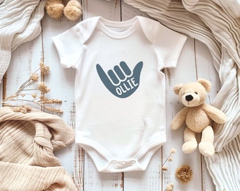 Shaka Hand Personalised Baby Bodysuit, Custom Baby Shower Gift, Custom Birth Announcement, Baby Clothing, Custom Bodysuit, Custom Baby Shirt