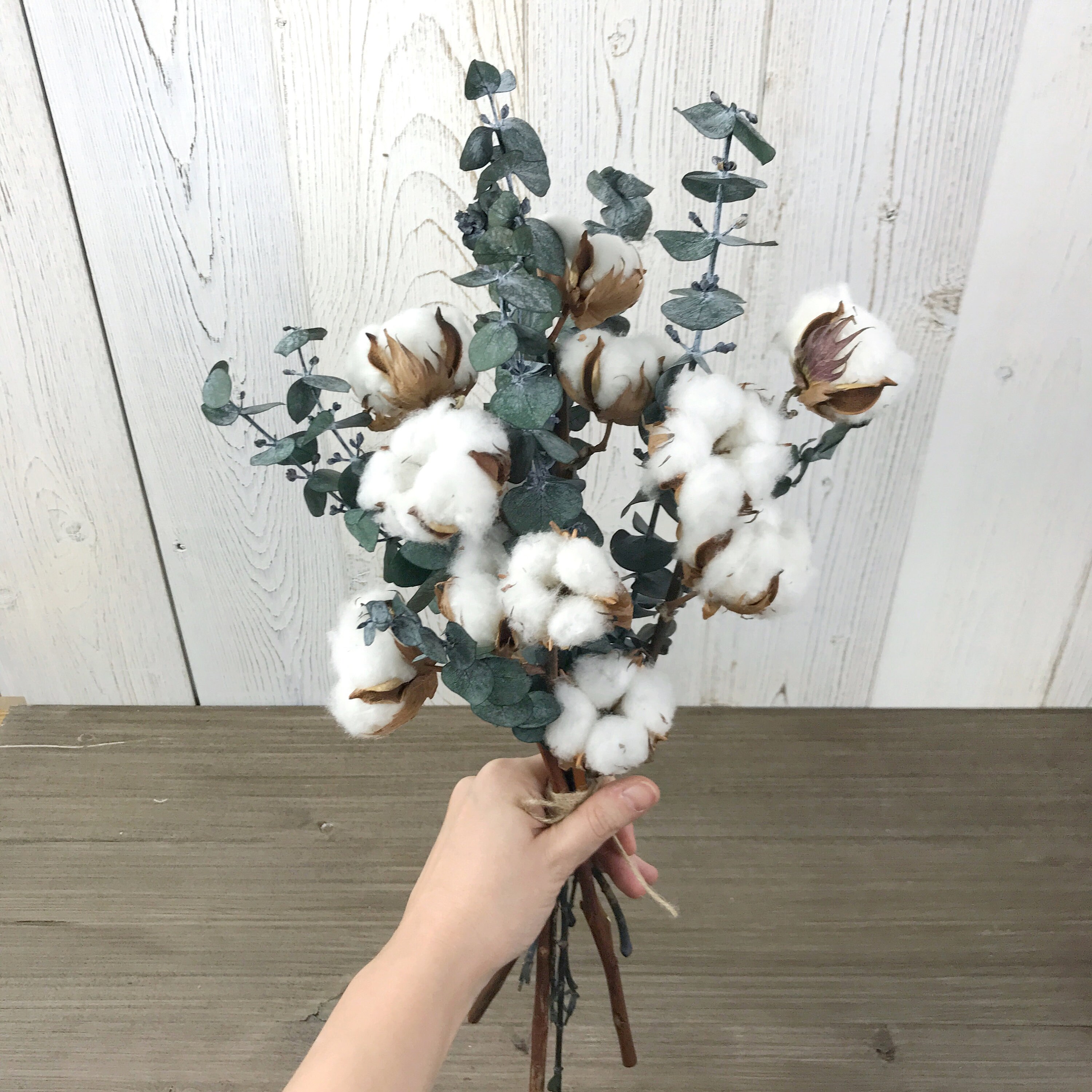 Bouquet di fiori secchi con fiori di cotone ed eucalipto stabilizzato,  bouquet invernale per la decorazione della casa -  Italia