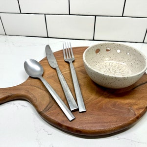 Herb Stripper and Garlic Dish, white speckle