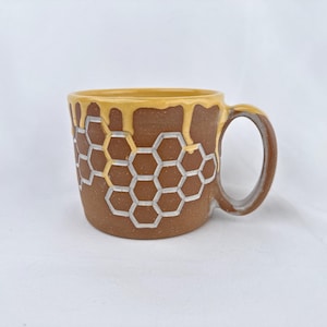 15oz Coffee Mug, Carved Honeycomb with Drips
