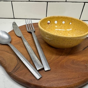 Herb Stripper and Garlic Dish, Yellow Speckle