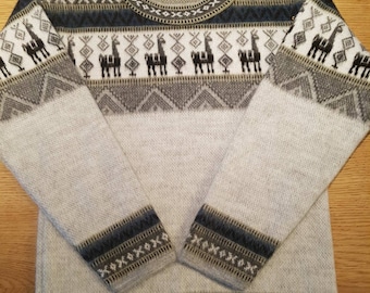 Maglione morbido coccolone in lana di alpaca per bambini, grigio con motivo, taglia 8