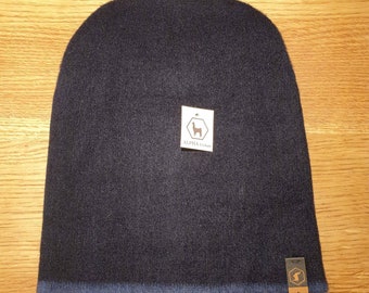 Warm hat made of baby alpaca wool, double-sided, dark blue-medium blue