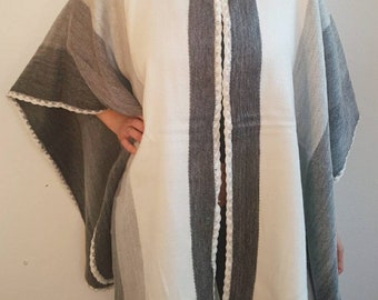 Velours doux poncho en laine de bébé, unique tissé, nuances de gris