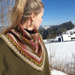 Cuddly soft poncho with sleeves made of baby alpaca wool, olive with collar multicolor