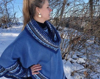 Cuddly soft poncho with sleeves made of baby alpaca wool, medium blue with a collar in shades of blue