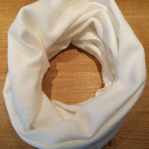 Cuddly soft loop scarf made of baby alpaca wool, white
