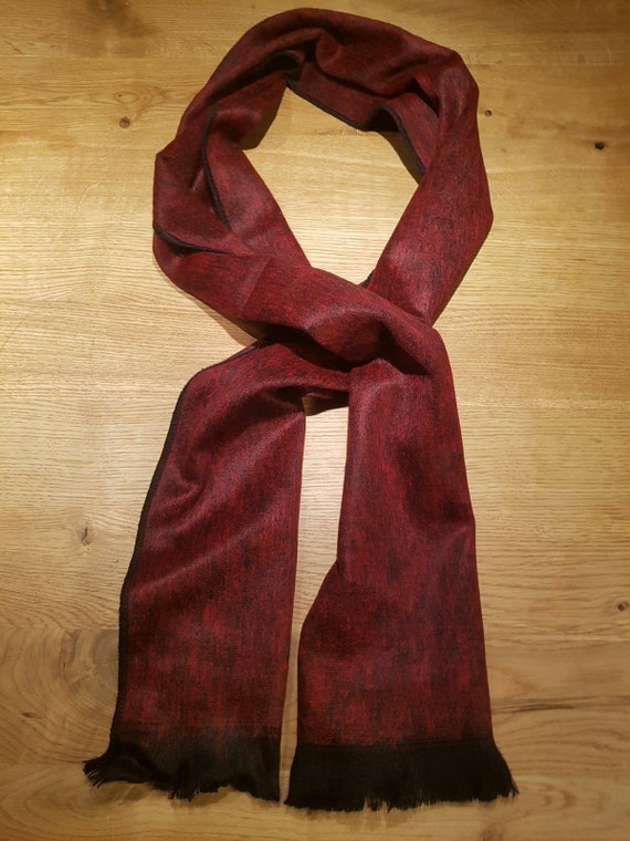 Morbida sciarpa in lana di baby alpaca, tessuto unico, rosso scuro