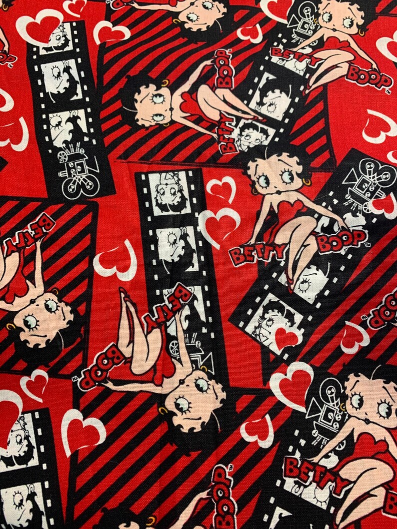 BETTY BOOP Adult Face Mask with Filter Pocket Filter and