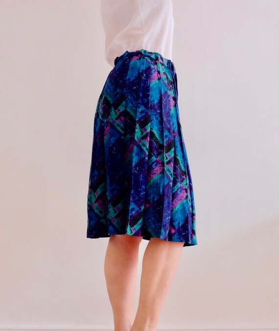 Vintage Skirt; Pleated skirt 70s; in abstract pat… - image 3