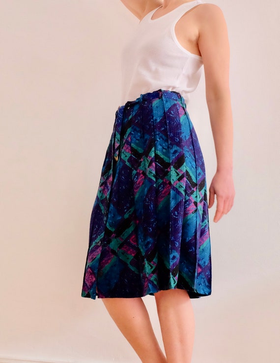 Vintage Skirt; Pleated skirt 70s; in abstract pat… - image 2
