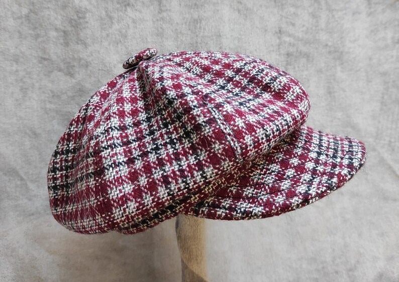 Model Shelby slouch fashion cap peaked cap can be made in any fabric