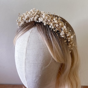 Flower girl crown, Gypsophila flower headband, Dried flower headband, Bridesmaid halo, Baby breath flower, Wedding flower girl hairstyle