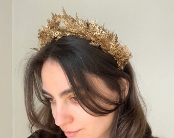 Golden crown, Boho flower halo, Lush monochrome crown, Gold headband, Golden halo, Wedding headband, Flower girl halo, Artificial leaf crown