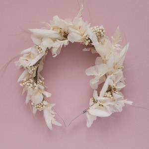 White flower headband, Boho wedding hairpiece, Dried flower crown, White bridal headpiece, Flower headband, Custom flower hairpiece