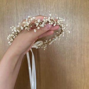 Corona floral de gypsophila, corona de flores de gitano, tocado beige para niña, halo floral para recién nacida, corona de pelo de gypsophila para niña pequeña