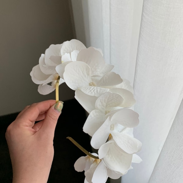 White flower headband, Bridal headband, Hydrangea crown, Flower girl, Bridal crown, White headband, Boho flower crown, Bridesmaid crown