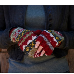 Women's Fair Isle Glove Mitts Handmade Fairisle Gloves Knitted Gloves Traditional Fair Isle 100% Wool Fair Isle Mitts Pachamama Rust