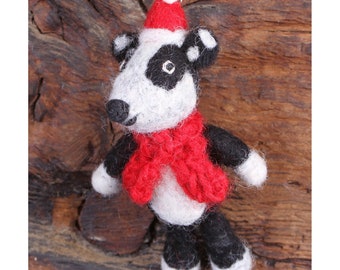 Felt Badger Keyring, Hand Felted Cheery Animal Keychain, Cute Animal Handbag Charm, 100% Wool Yarn, Handmade Unique Gift, Fair Trade Present