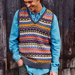 Men's Knitted Fair Isle Tank Top - 100% Wool - Fair Trade Sleeveless Jumper - Pullover Vest - Unique Stripe Pattern - Retro - Pachamama