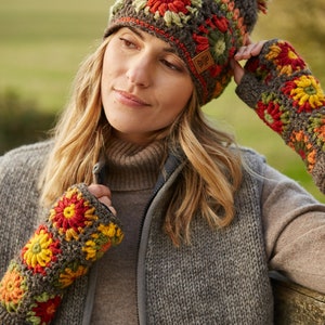 Womens Hand Crochet Bobble Beanie 100% Wool Handwarmers Earth Tone Headband Granny Square Retro Fair Trade Pachamama image 9