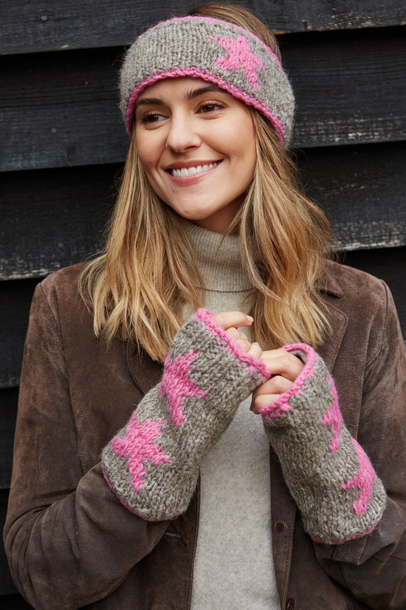 Women's Pink Star Bobble Hat Grey Pink Gloves Warm Knitted Headband 100% Wool Retro Star Motif Fair Trade Pachamama image 1