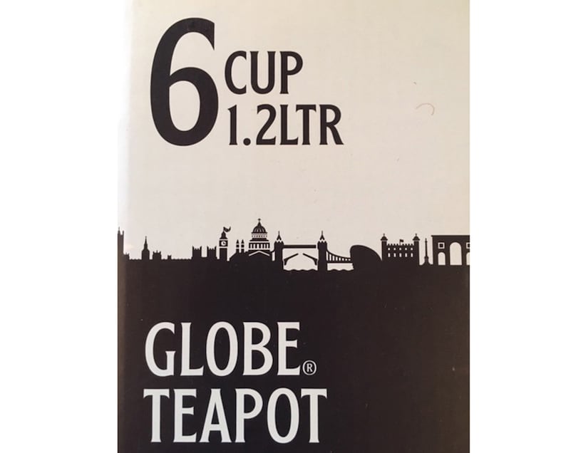 Puede incluir: Imagen en blanco y negro del horizonte de Londres con el texto "6 cup 1.2 LTR GLOBE TEAPOT" debajo.
