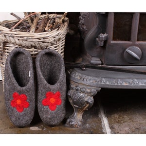 Women's Hand Felted Daisy Slipper, 100% Wool, Bright Flower Design, Felt Cosy Slippers, Suede Sole, Warm Hygge Style, Fair Trade Blue & Bark image 2