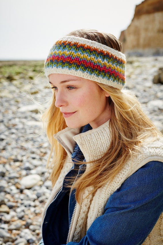 Women's Colourful Bobble Beanie, Hand Knitted Chullo, 100% Wool, Bright Zigzag Beanie, Fleece Lined Fair Trade, Warm, Pom Pom, Bold Headband