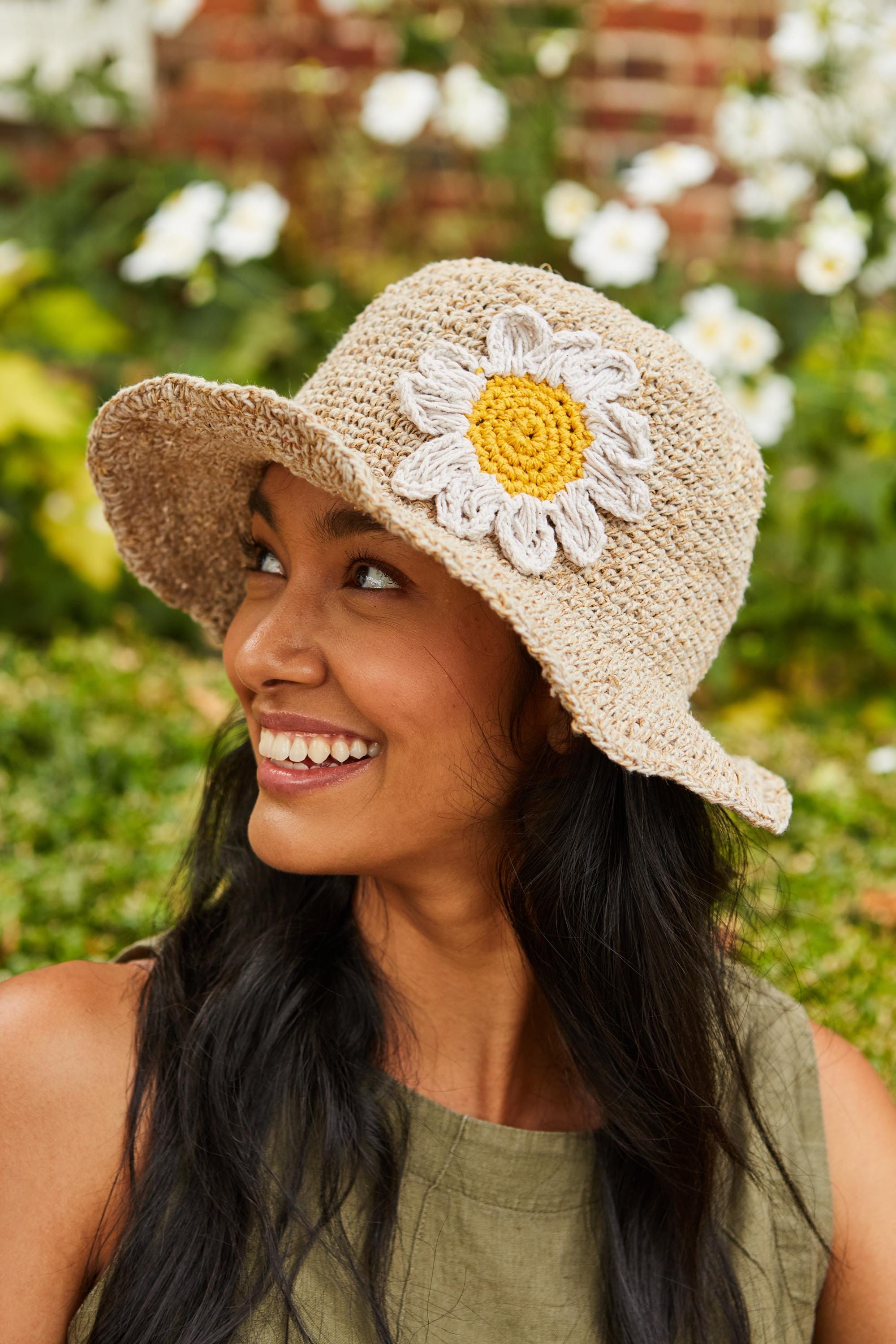 Women's Summer Hat – Hemp & Cotton, Adjustable Wire Brim, Daisy