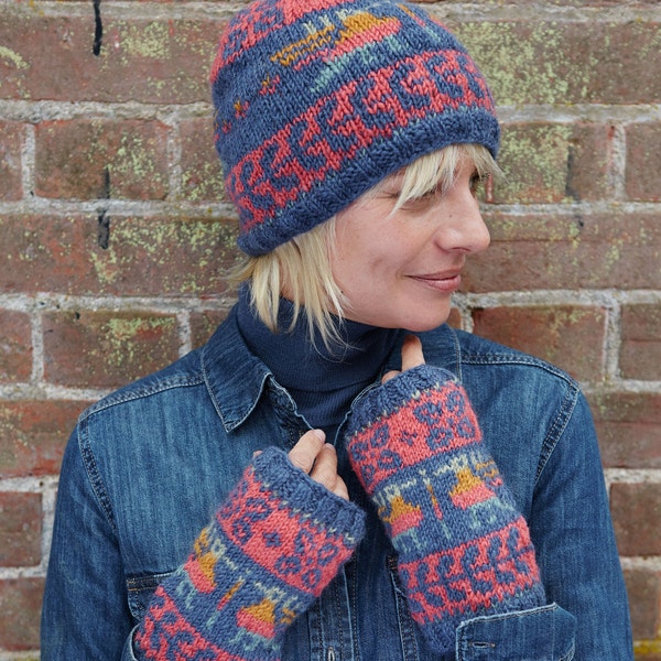 Frauen Feinstrick Inka Vogel Bommel Beanie, 100% Wolle Fair Trade Wintermütze Stirnband, Fingerlose Handschuhe, Naturfarben, Festival