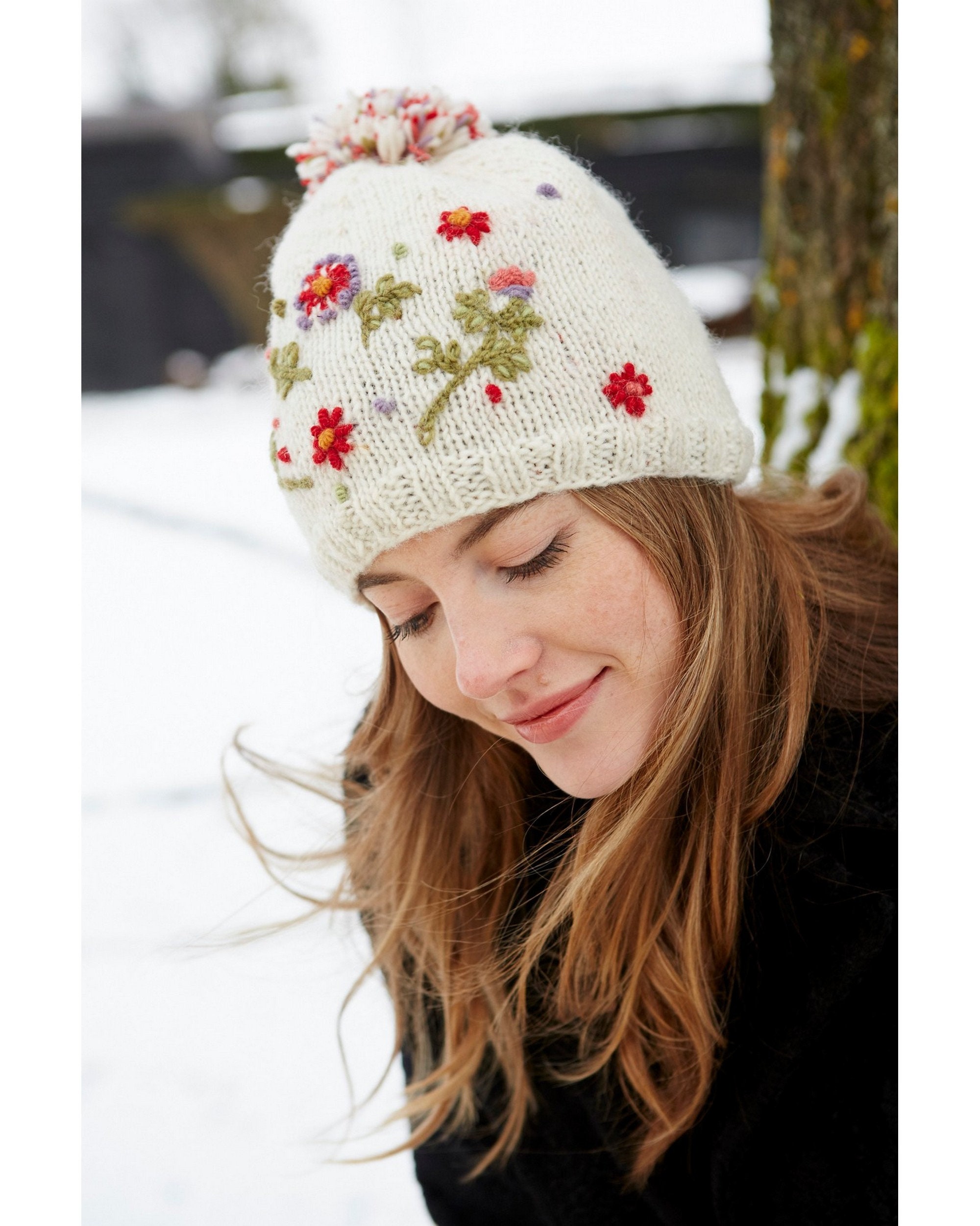 Women\'s Beanie Hat, Stylish Cold Weather Cap with Floral Pattern Sdc77f106fe9d41c59a572d9e06568  main image 4