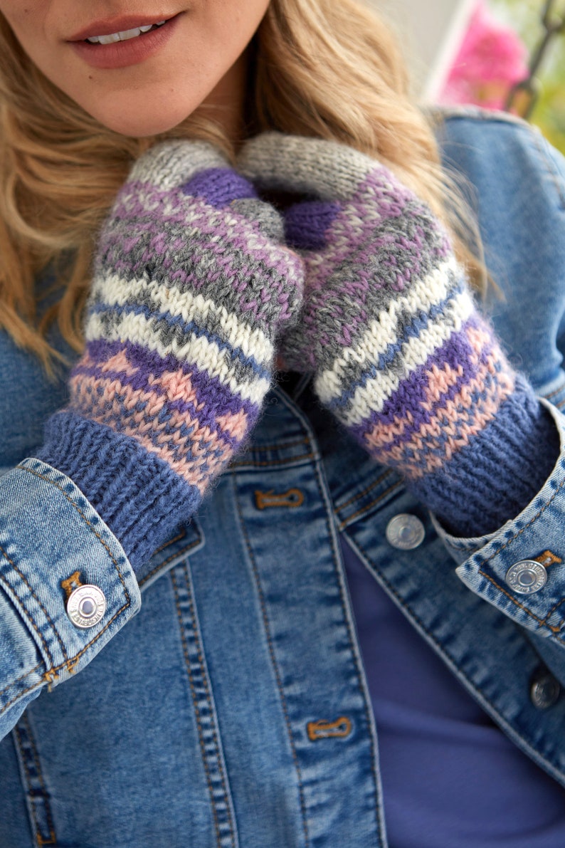 Women's Fair Isle Gloves Hand Knitted Gloves 100% Wool Fairisle Knit Gloves Warm Knitted Gloves Fair Trade Pachamama Jacaranda