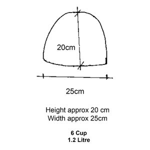 Puede incluir: Dibujo de l&iacute;nea de una jarra de 6 tazas, 1,2 litros, con una altura de 20 cm y un ancho de 25 cm.