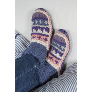 Handgestrickte Fair-Isle-gefütterte Sofasocken 100 % Wolle Slipper-Socken ethische Kleidung grob gestrickt Fair Trade Pachamama Bild 6