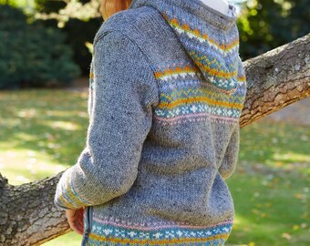 Felpa con cappuccio da donna in lana foderata in pile lavorato a mano Fair Isle multicolore fatta a mano extra calda con cappuccio Pachamama Fair Trade, antracite, multicolore, S